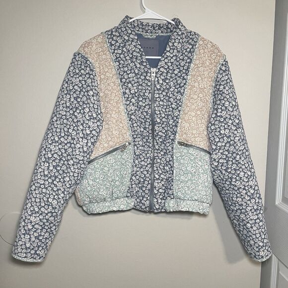 Blank NYC Summer Romance Quilted Floral Jacket Full Zip Blue Pink Women M - Picture 8 of 8